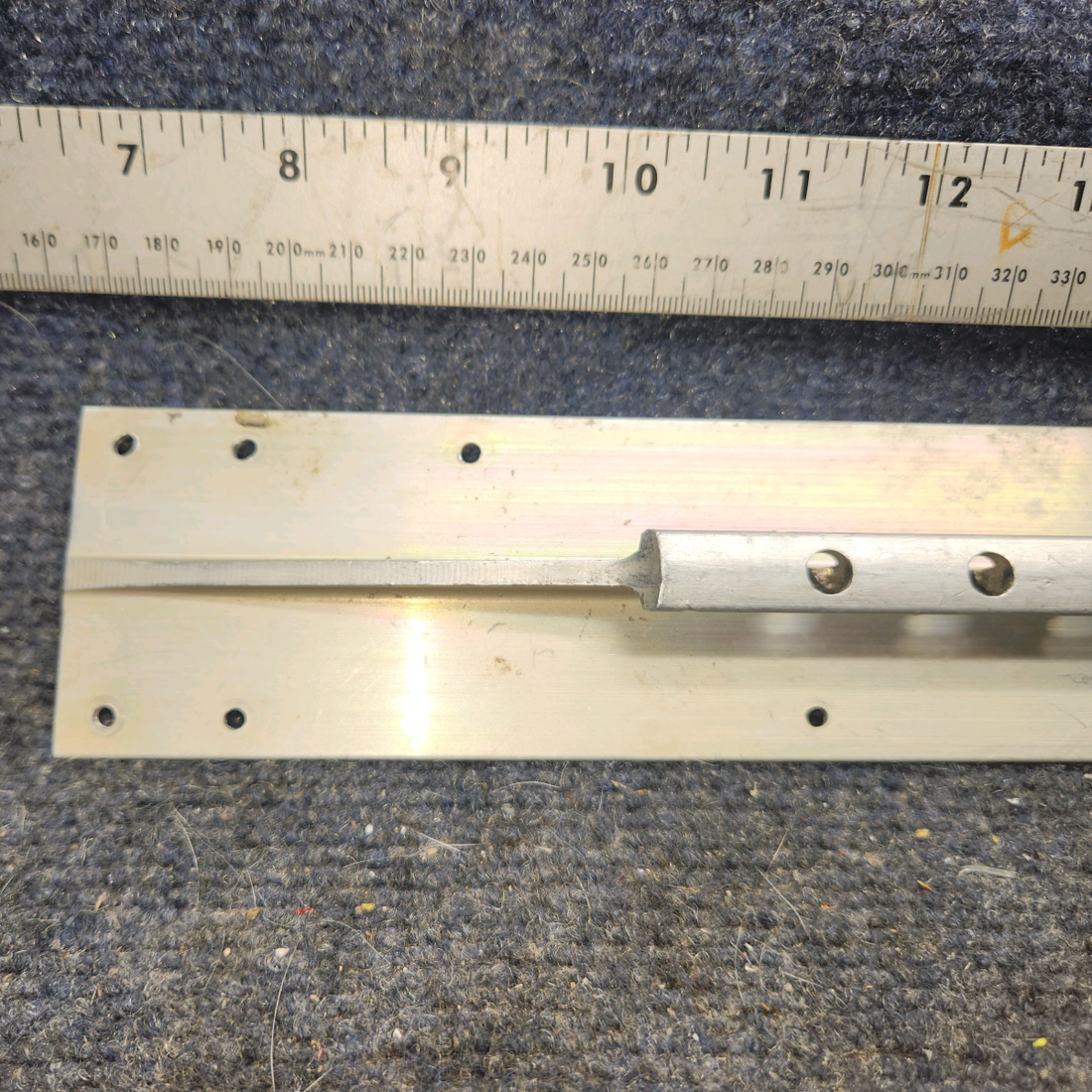 Used aircraft parts for sale, MC0511243-4 cessna 172N Seat Rail – Inboard RH
