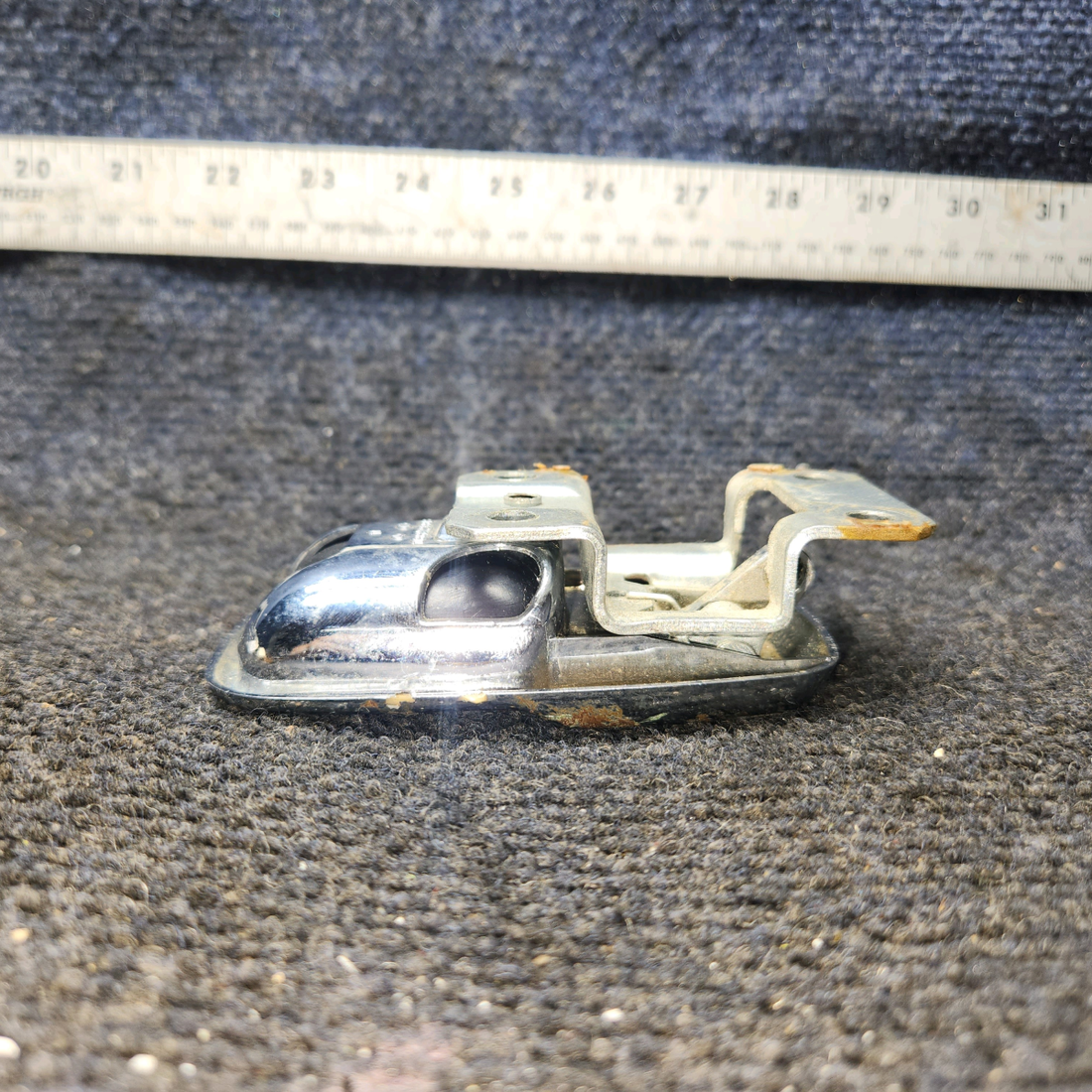 Used aircraft parts for sale, 464-048 Piper PA32RT-300 Aft Cabin Door Handle - LH