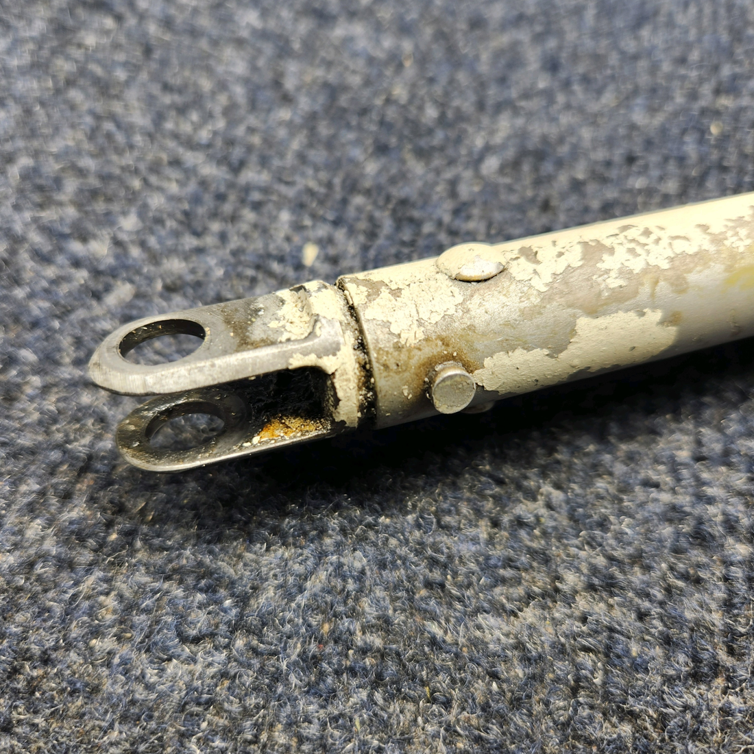 Used aircraft parts for sale, 35-825044-4 BEECHCRAFT F35 NOSE GEAR STEERING ROD ASSEMBLY AFT