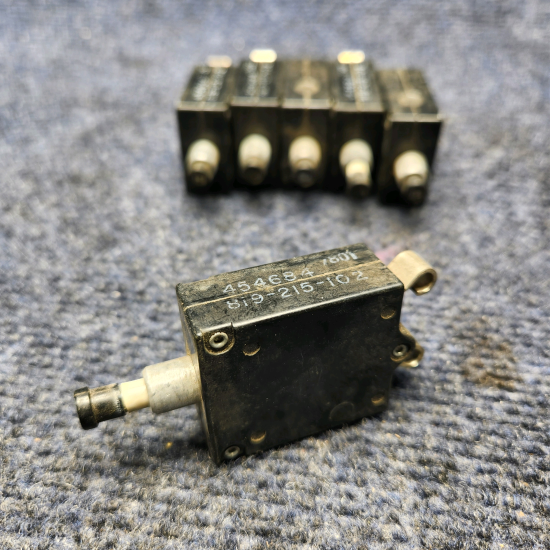 Used aircraft parts for sale, 819-215-102 Wood Electric Piper PA-28T AMF BREAKER15 AMP " PRICE PER EACH"