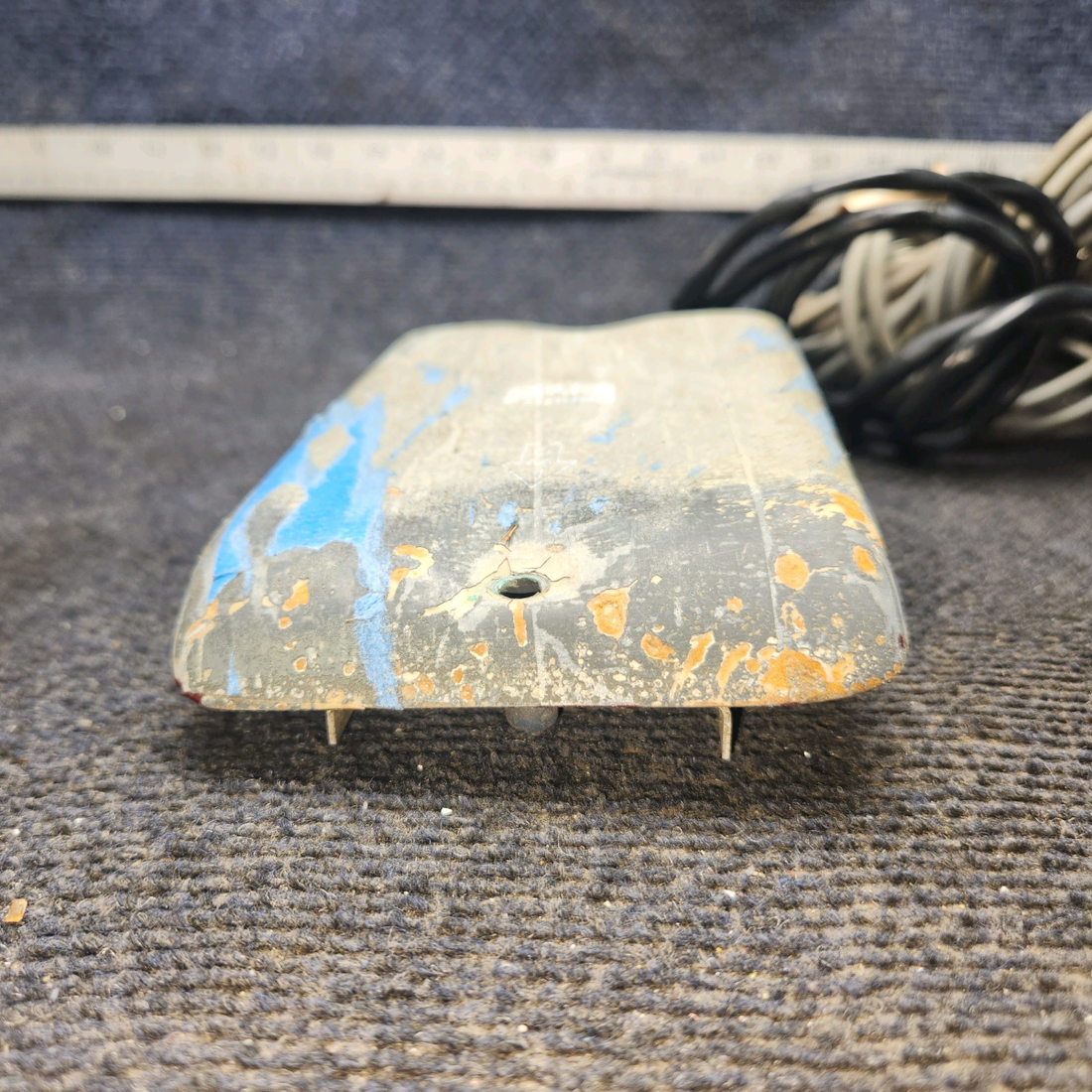 Used aircraft parts for sale, 1U022-08, 1U027-01 Bendix Piper PA-28-140 ADF Radio 201C w/ Tray, Indicator & Antenna (14/28V)