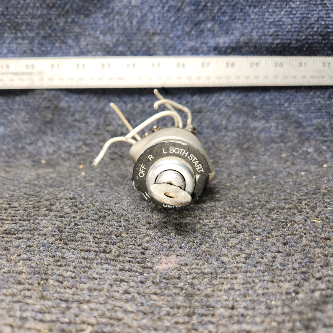 Used aircraft parts for sale, 10-357200-1 TCM Piper PA28-161 Ignition Switch Assembly with Keys