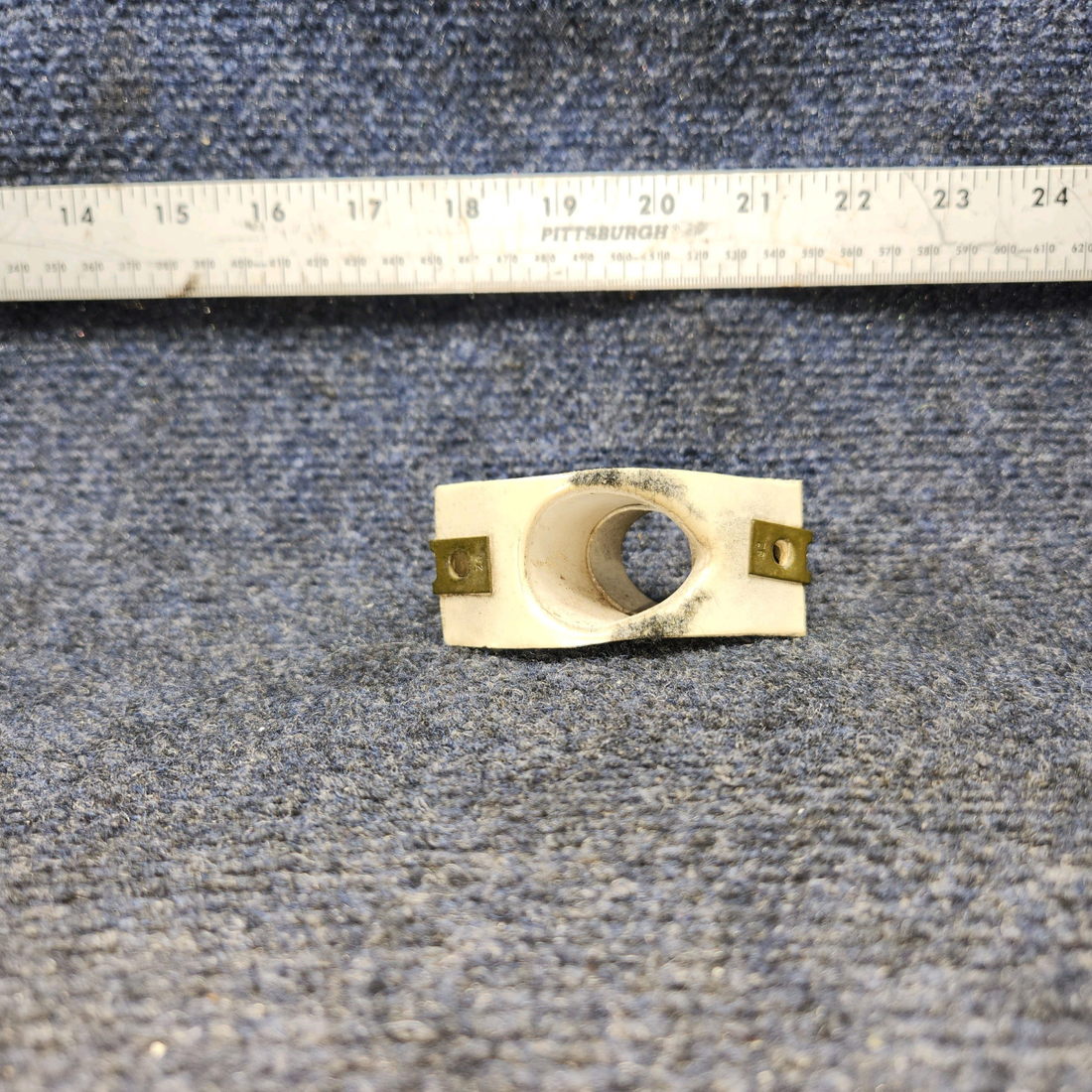 Used aircraft parts for sale, 0501030-2 CESSNA 172K AIR VENTILATION ADAPTER