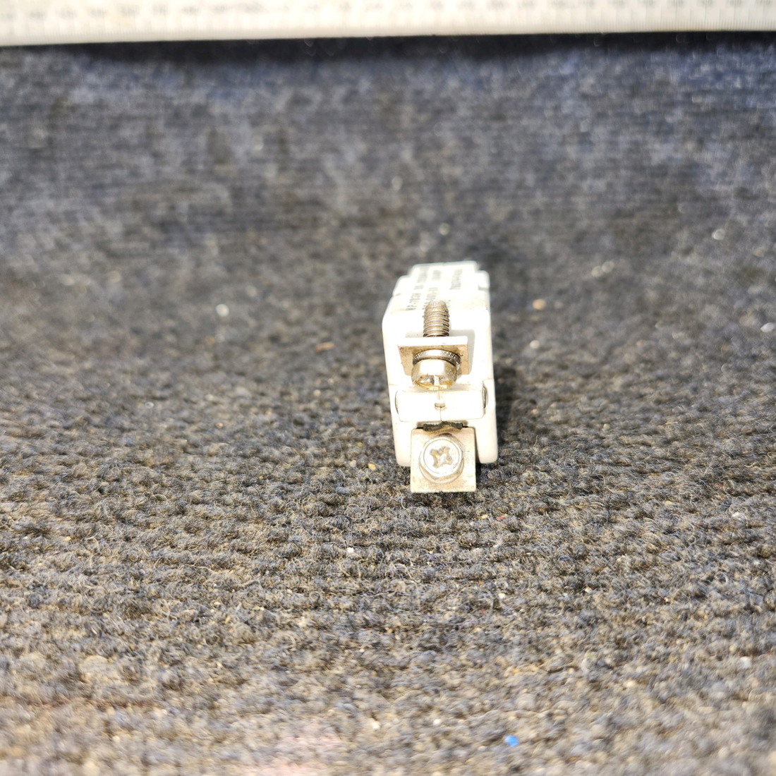 Used aircraft parts for sale, 700-001-10 Breaker Mfg Cessna 172E Pull Braker 10 AMP