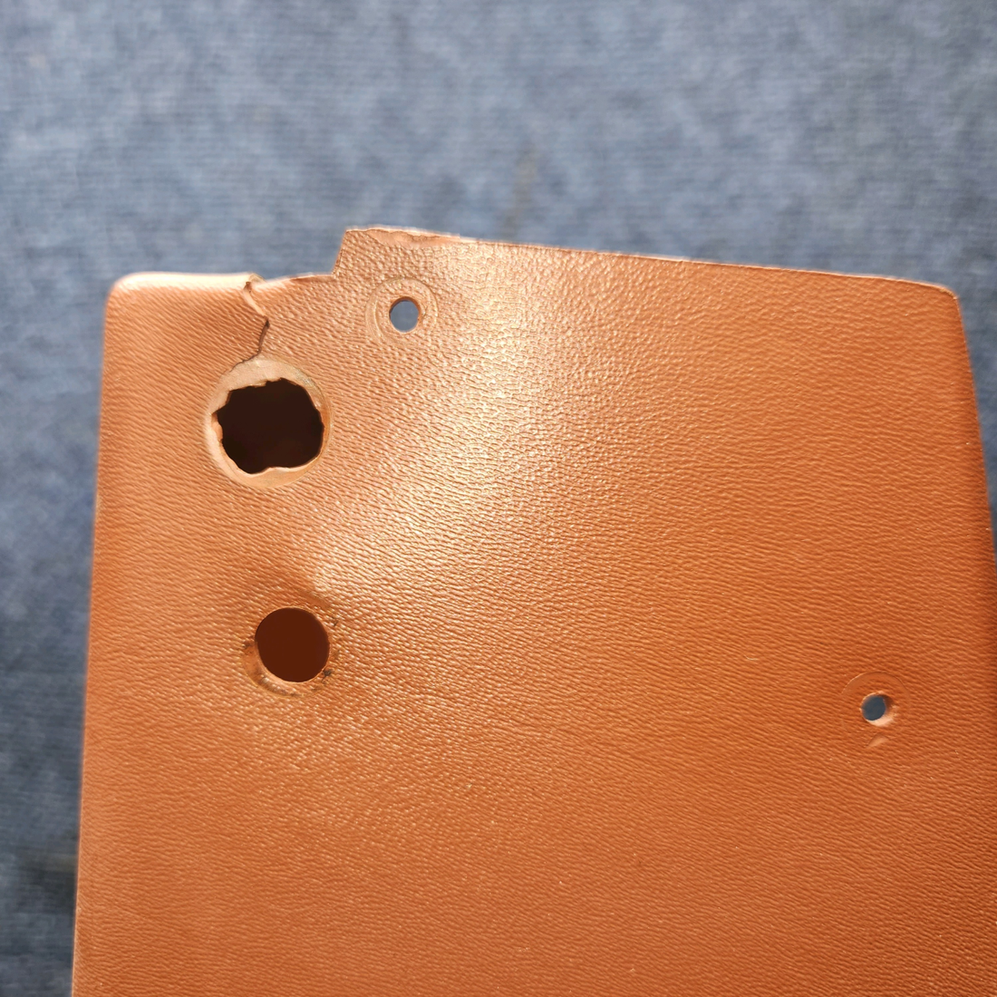 Used aircraft parts for sale, 0500233-1 Cessna 172F Center Console Cover Assembly