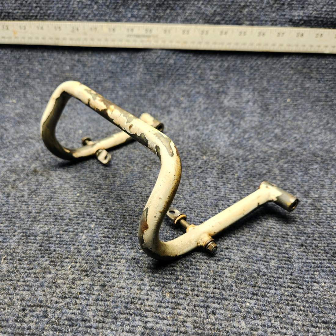 Used aircraft parts for sale, 2413089-1 CESSNA C172RG NOSE GEAR DOOR ACTUATOR ARM ASSEMBLY