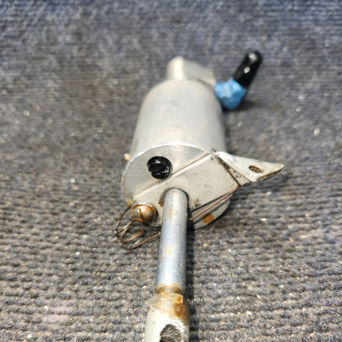 Used aircraft parts for sale, 0541138-12 Cessna 172 Brake Cylinder Assembly - RH