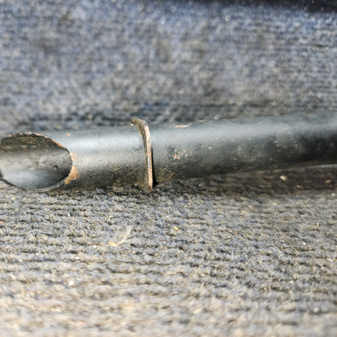 Used aircraft parts for sale, 62829-000 Piper PA-28-140 Rudder Trim Shaft Assy