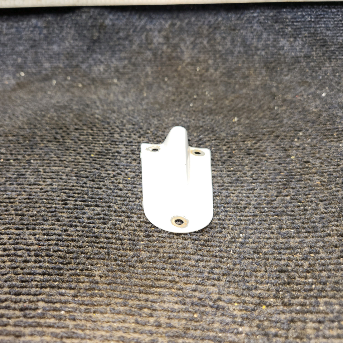 Used aircraft parts for sale, 0731605-1 Cessna 182G Dorsal Fin Fairing (White)