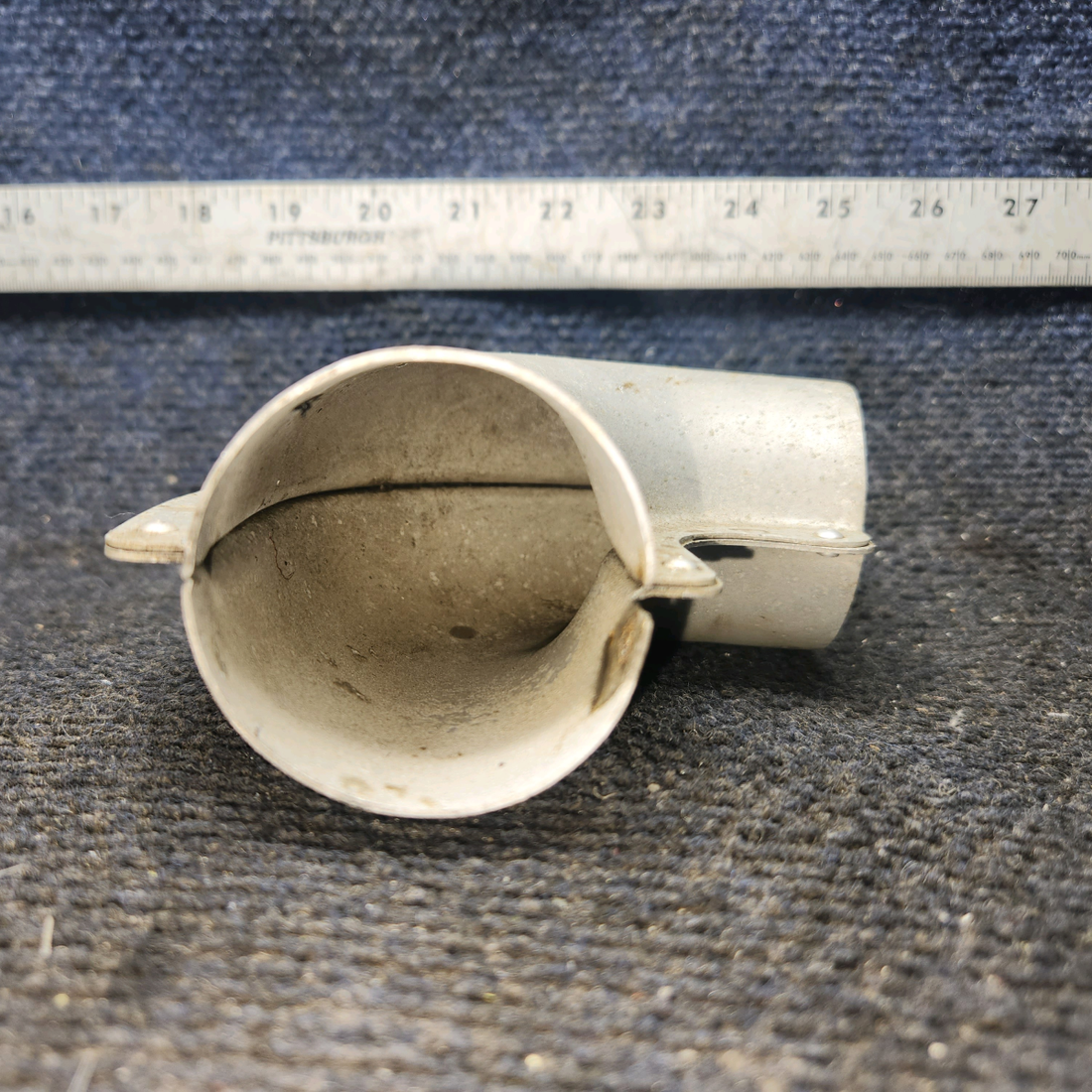Used aircraft parts for sale, 0413233 cessna 150G Cabin Air Vent Elbow