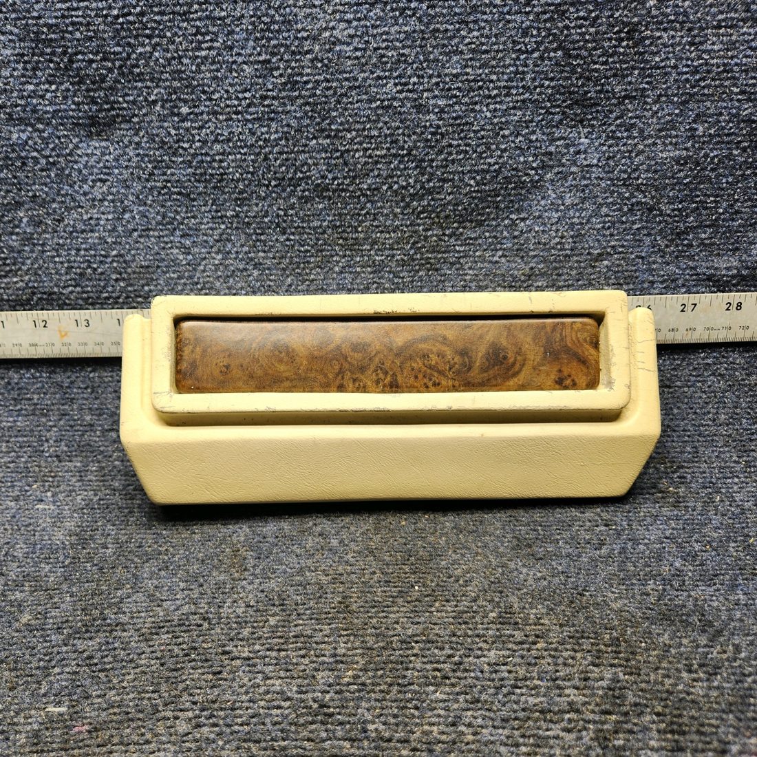 Used aircraft parts for sale, 96-534133-1 Beechcraft F33A PASSENGER ARMREST MIDDLE LH