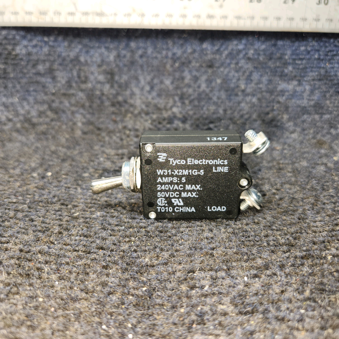 Used aircraft parts for sale, W31X2M1G5 Tyco Electronics W31 Series PIPER PA-24-250 Circuit Breaker – 5 Amps, Price per Each