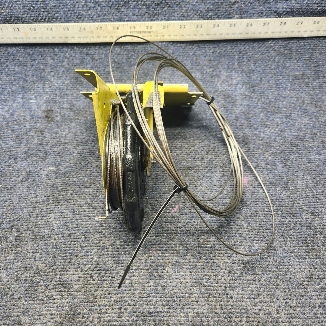 Used aircraft parts for sale, 68414-003 / 65633-000 PIPER PA28-161 Warrior III STABILATOR TRIM WHEEL W/ BRACKETS AND CABLE