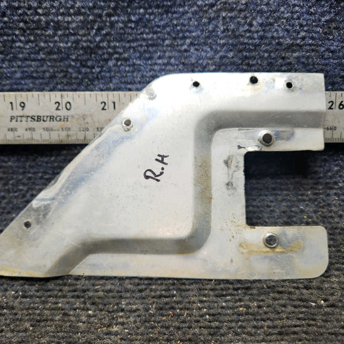Used aircraft parts for sale, 0413388-4 cessna 150G Handle Plate Assembly – RH