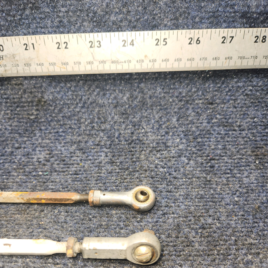 Used aircraft parts for sale, 62764-000 Piper PA28RT-200 Flap Rod Push Pull Assy– Price per Unit