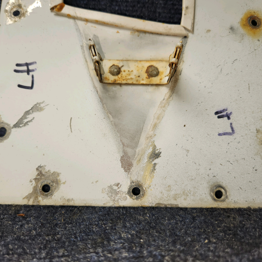 Used aircraft parts for sale, 63339-000 PIPER PA28-140 Plate Assy MLG LH