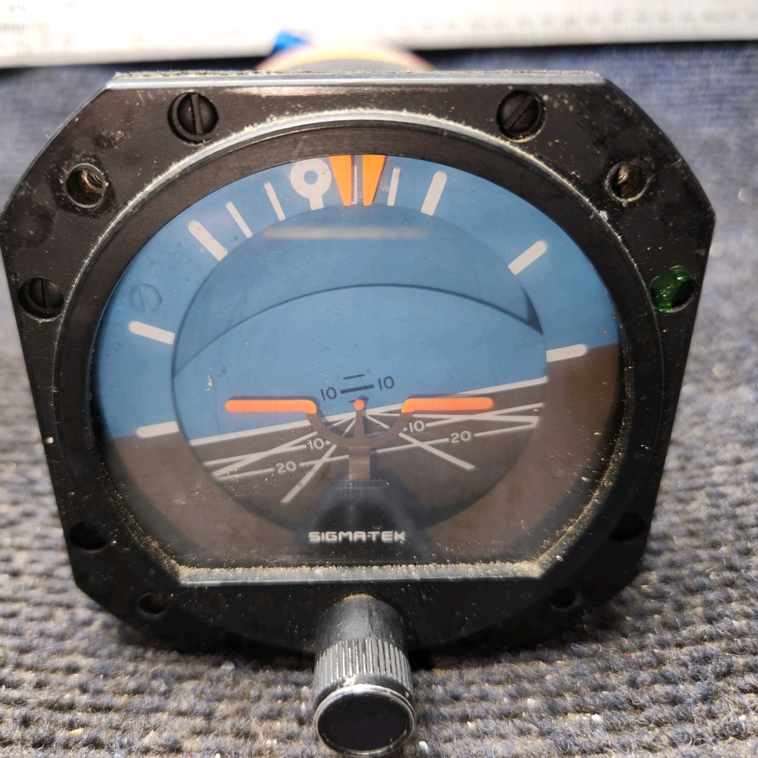 Used aircraft parts for sale, 23-501-06-16 Sigma-tek Cessna 182G Attitude Gyro Artifical Horizon