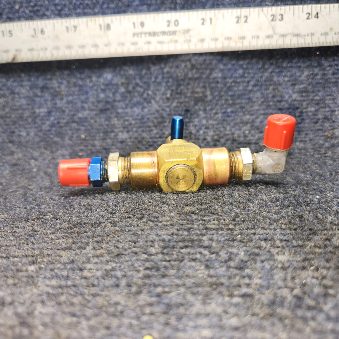 Used aircraft parts for sale, 9559B-2PP Beechcraft A24R Circle Seal Emergency Gear Extension Valve