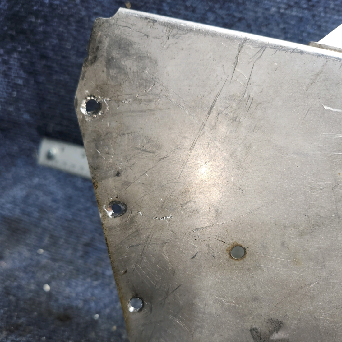 Used aircraft parts for sale, 0713640-200 Cessna 182G Console Structure Assembly