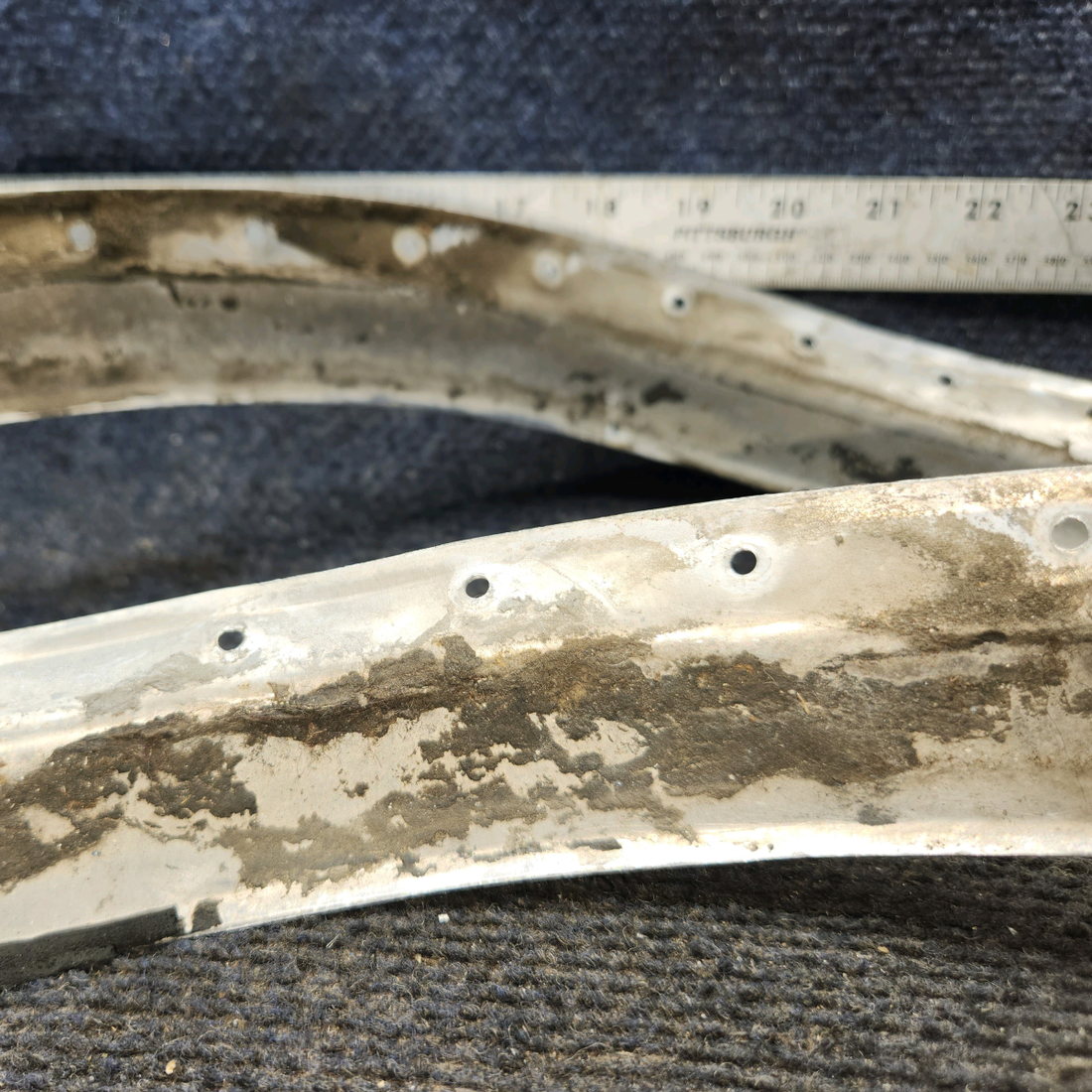 Used aircraft parts for sale, 0513230-4, 0513230-3 Cessna 172E Retainer-Outside Windshield RH and LH