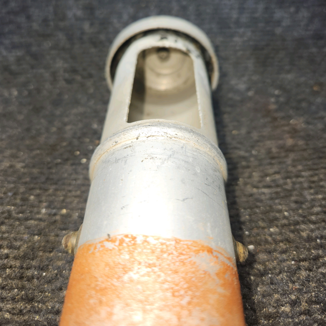 Used aircraft parts for sale, 0413163-18 Cessna 172F Outlet Assy with cap