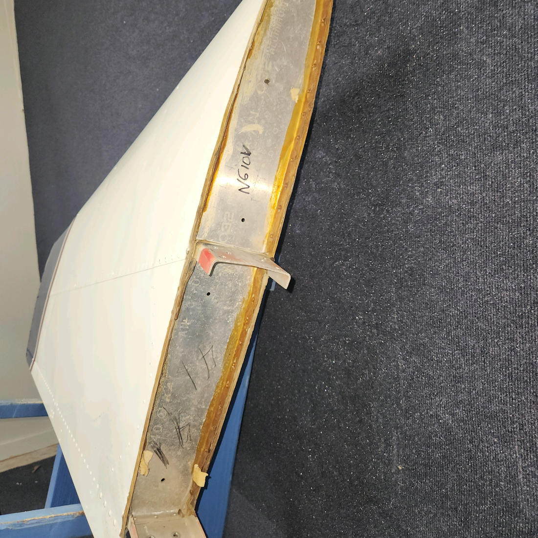 Used aircraft parts for sale, 33-640000-601 Beechcraft 35-33 Vertical Stabilizer Assembly