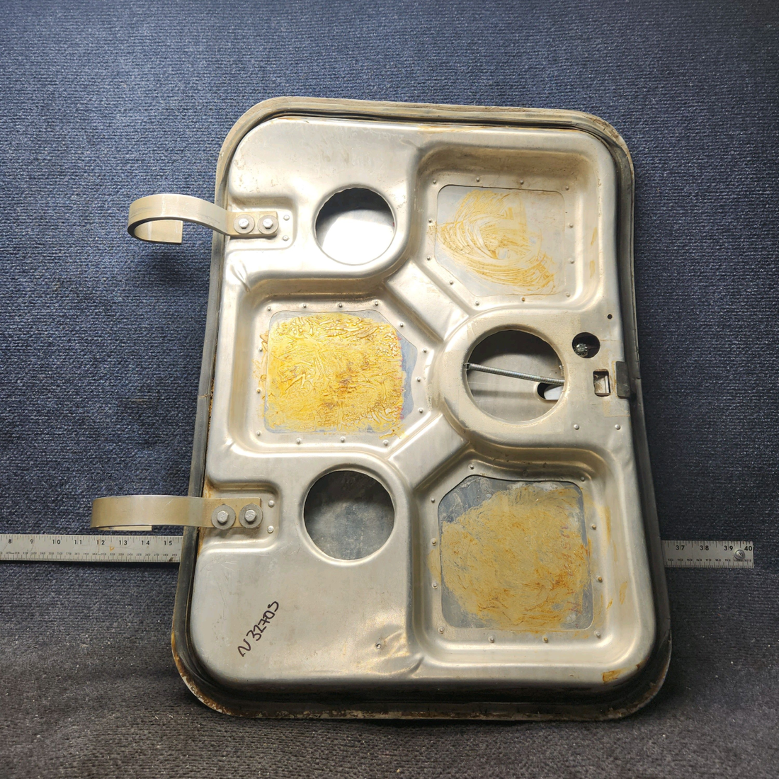 Used aircraft parts for sale, 0711629-1 Cessna 182G Baggage Door Assembly