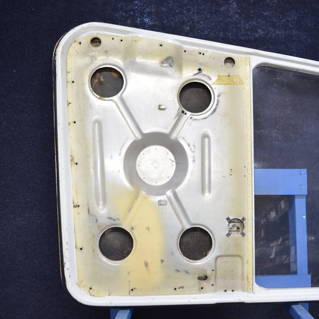 Used aircraft parts for sale, 0511460-2 Cessna C175 STRUCTURE ASSY-CABIN DOOR - RH