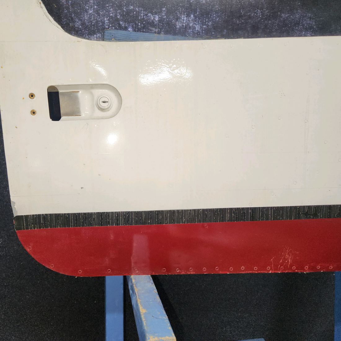Used aircraft parts for sale, 63006-000 Piper PA-28-140 Door Assembly
