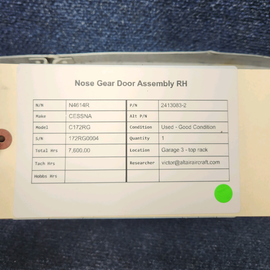 Used aircraft parts for sale, 2413083-2 CESSNA C172RG NOSE GEAR DOOR ASSEMBLY RH