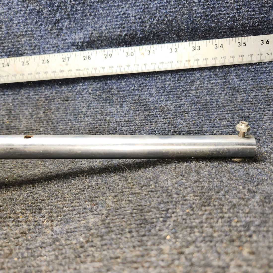 Used aircraft parts for sale, 0513136-1 Cessna C175 Control Wheel Assy W/ Shaft Diameter 0.64"