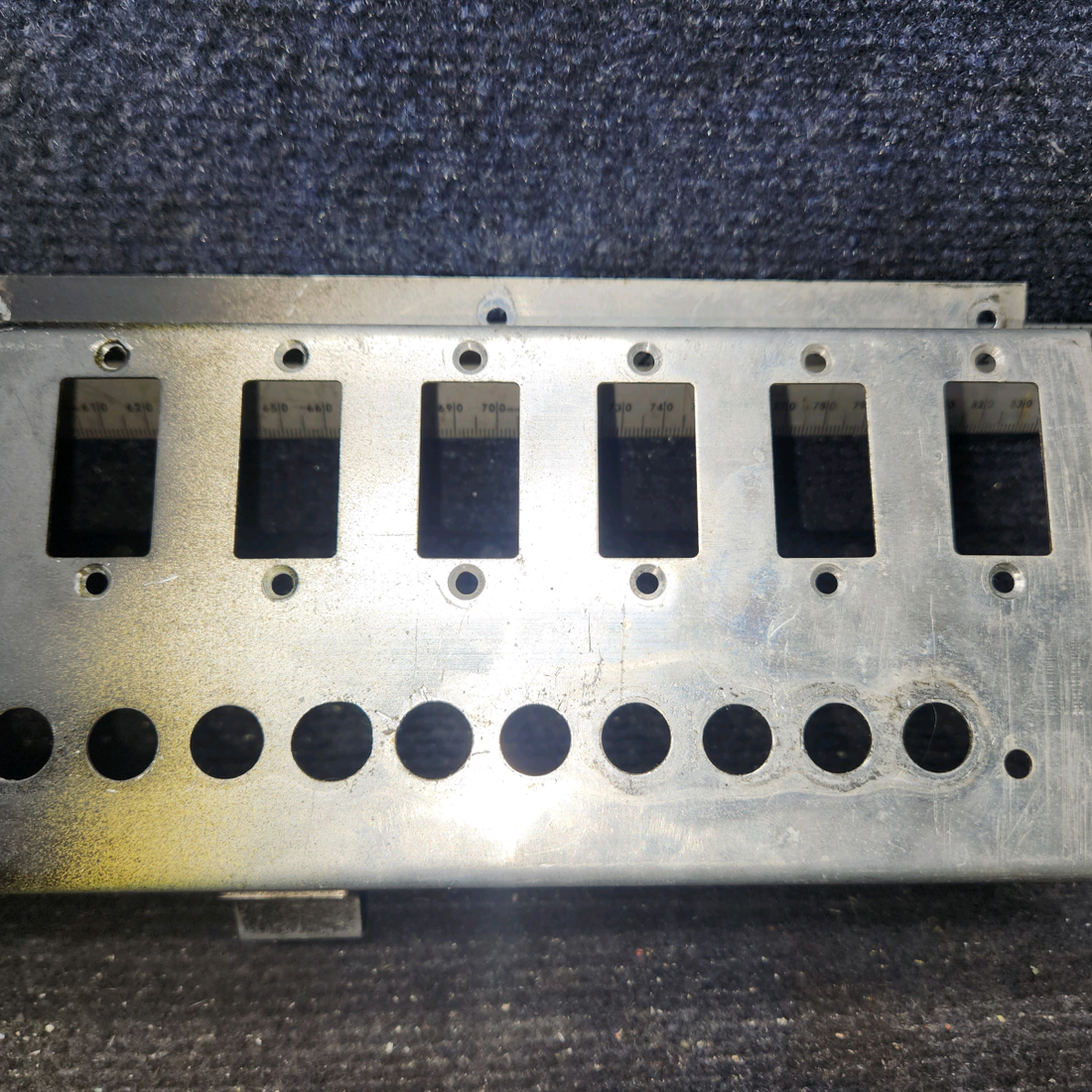 Used aircraft parts for sale, 0713622-4 Cessna 182G Switch Panel