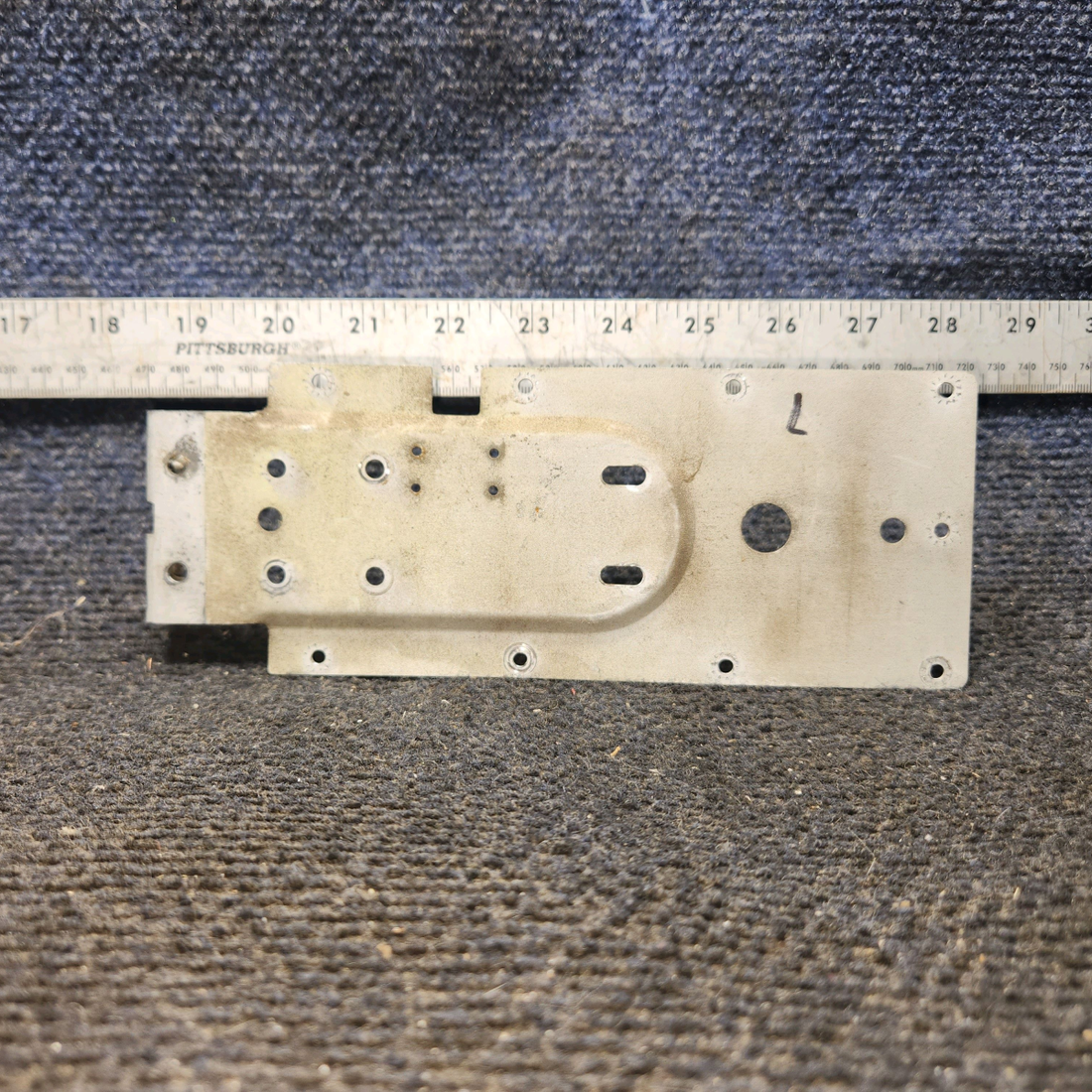 Used aircraft parts for sale, 0413388-1 cessna 150G Mounting Plate Assembly