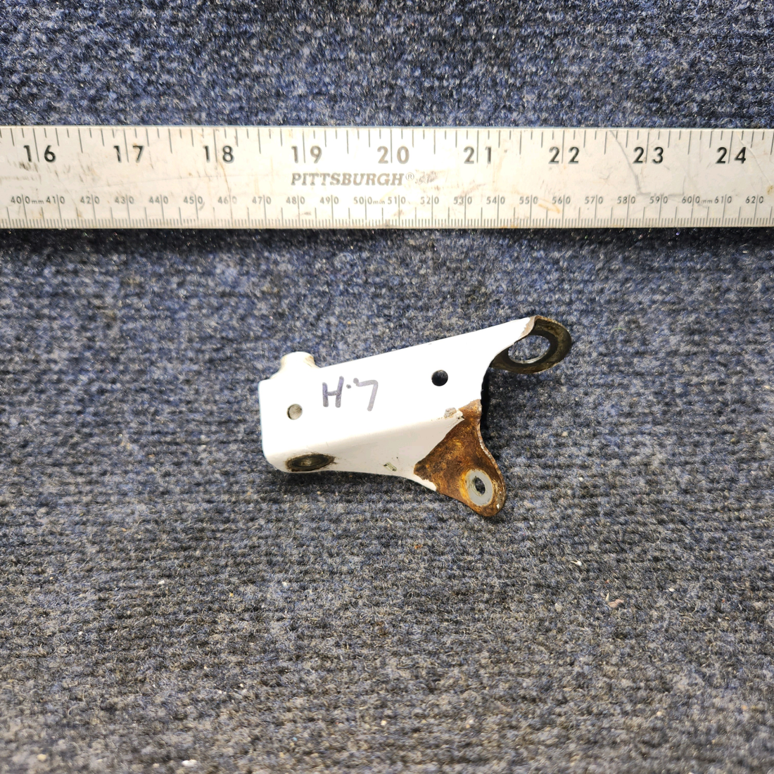 Used aircraft parts for sale, 21068-00 PIPER PA-24-250 Bracket - Gear Door LH