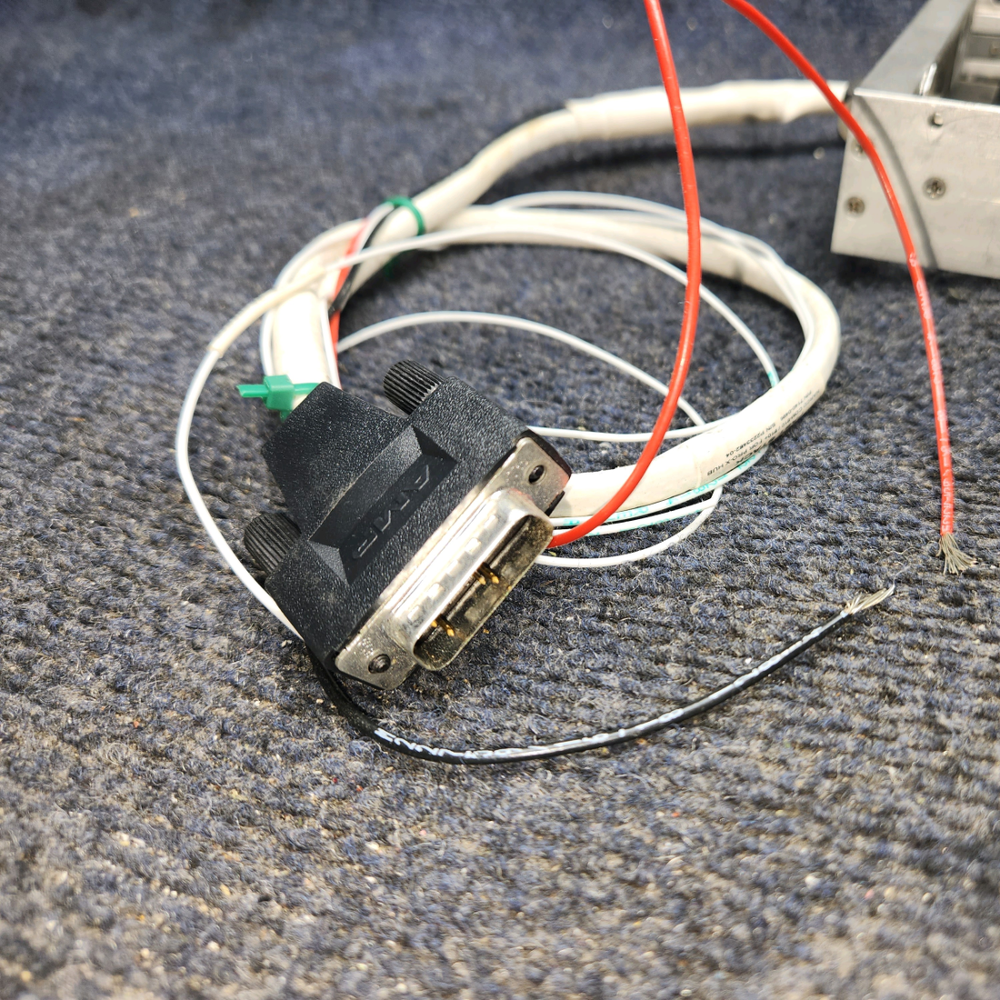 Used aircraft parts for sale, 03114-0309 Narco COM-810 Piper PA28-140 Comm Transceiver w/  Rack and Connectors