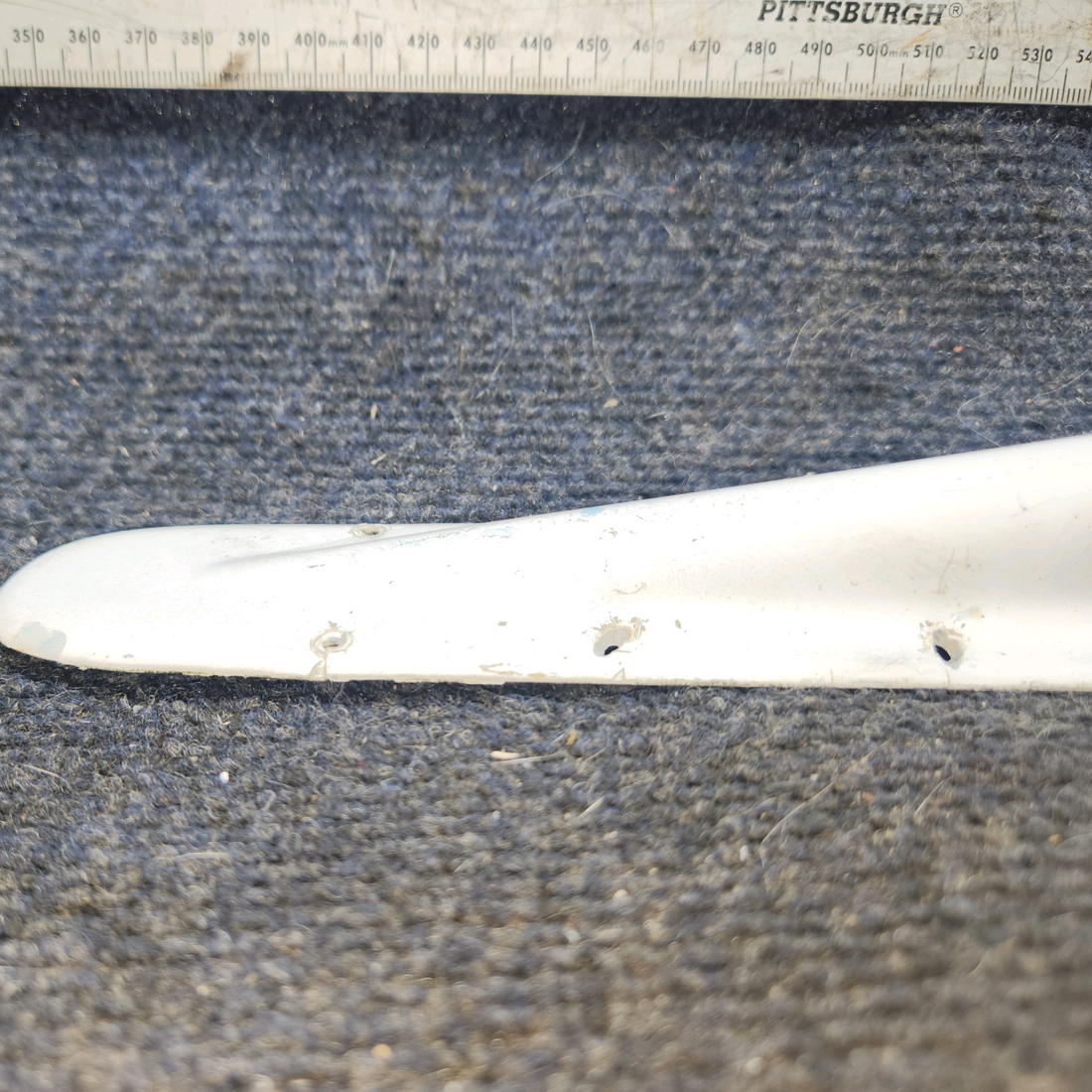 Used aircraft parts for sale, 0531020-1 cessna 172N Dorsal Fin Tip