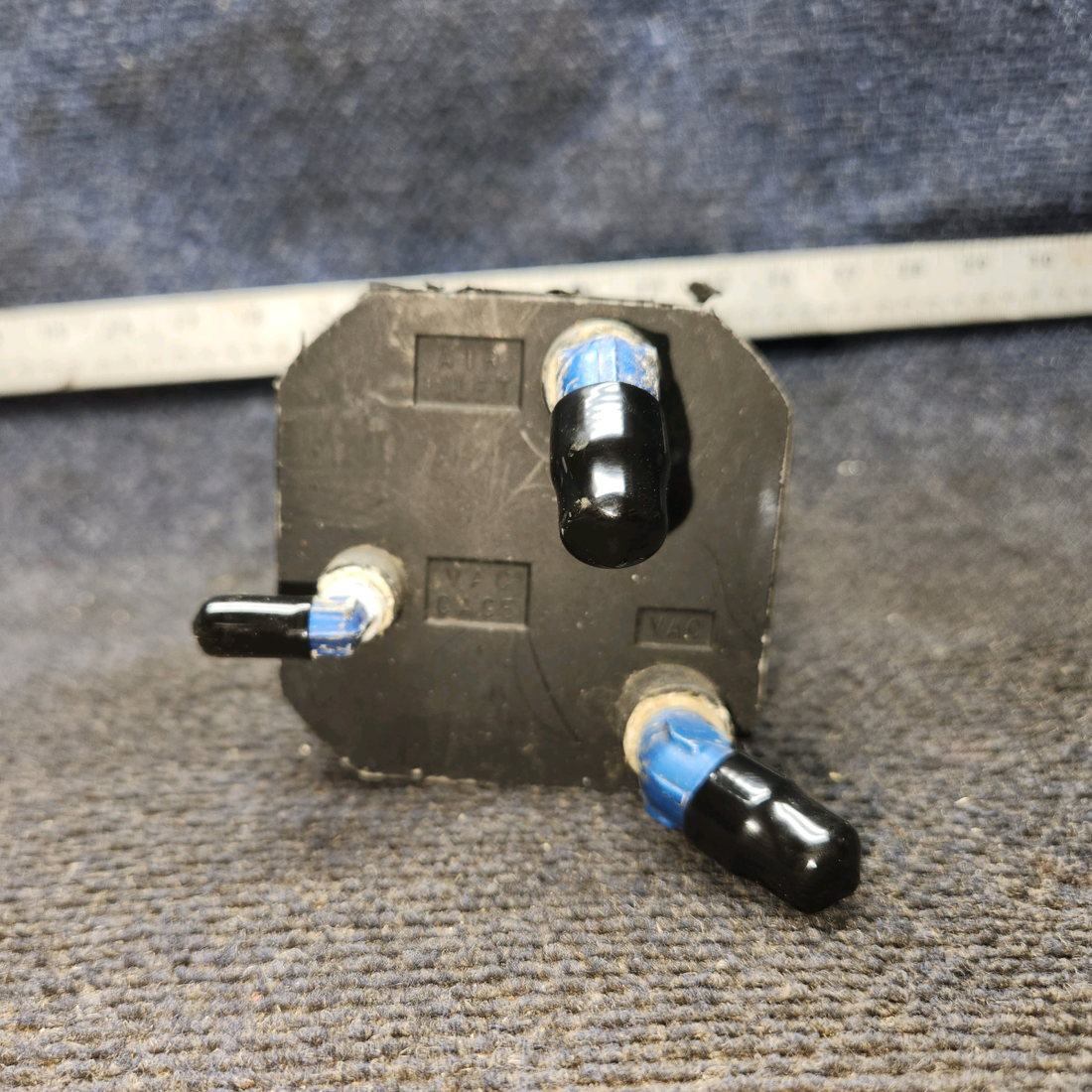 Used aircraft parts for sale, C661075-010 RC Allen RCA11A-9 Cessna 172 DG Directional Gyro