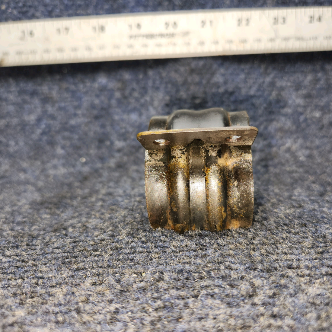 Used aircraft parts for sale, 0750161-25 CESSNA 172K EXHAUST CLAMP WITH SUPPORT "PRICE PER EACH"