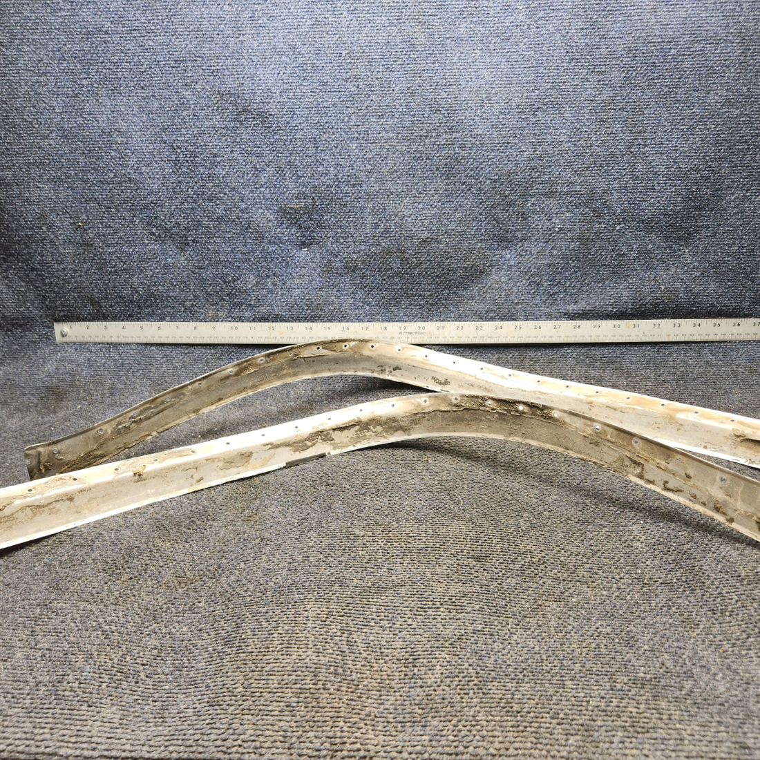 Used aircraft parts for sale, 0513230-4, 0513230-3 Cessna 172E Retainer-Outside Windshield RH and LH