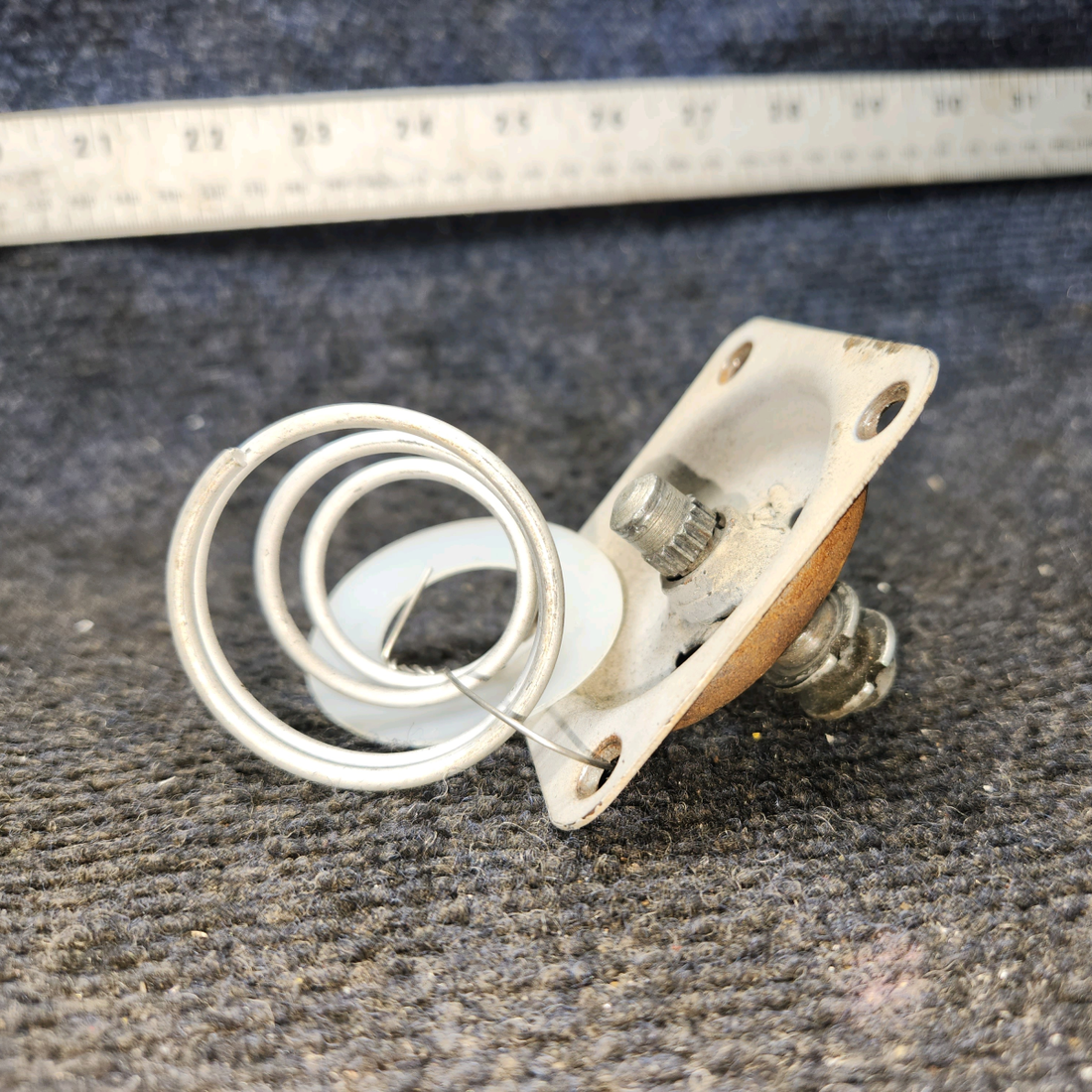 Used aircraft parts for sale, 0511227-6 Cessna 172 Cabin Door Handle Shaft RH