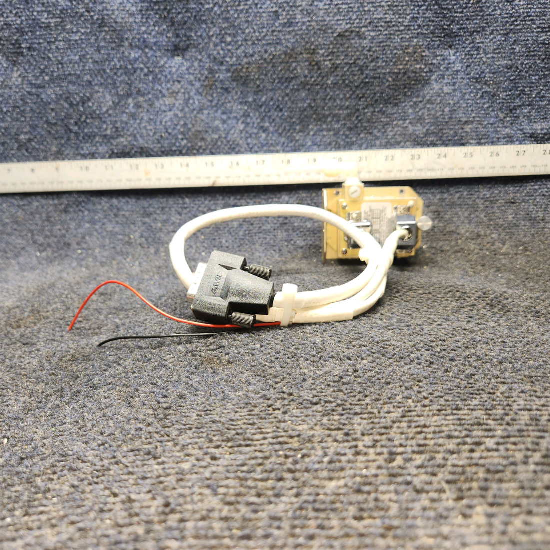 Used aircraft parts for sale, SSD-120-30N-RS232 Trans-Cal Industres, Inc SSD-120 Piper PA28-140 Solid-State Altitude Digitizer with Connectors (10–30 Volts)