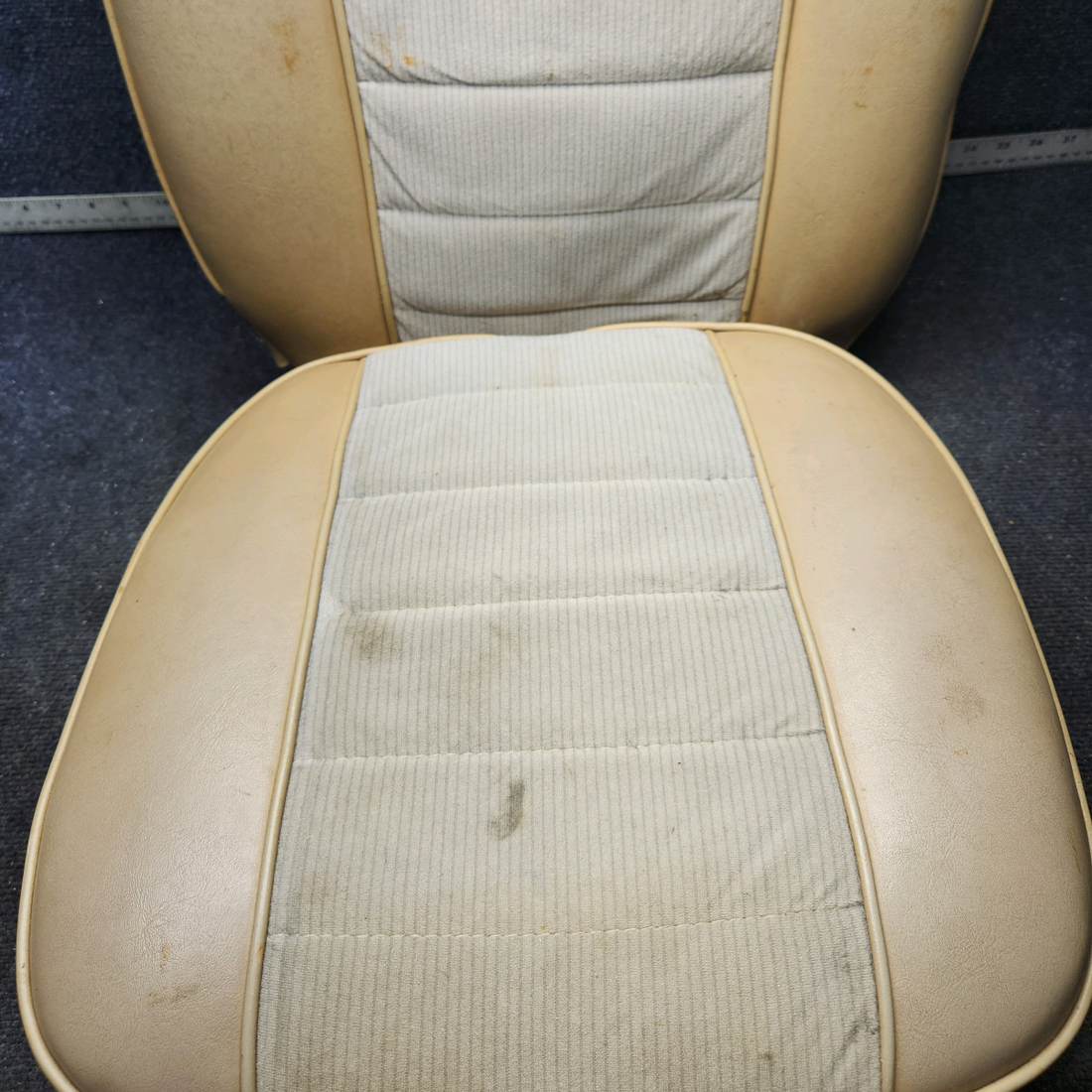 Used aircraft parts for sale, 0400118-90 Cessna C-150J Co-pilot Right Seat Assy