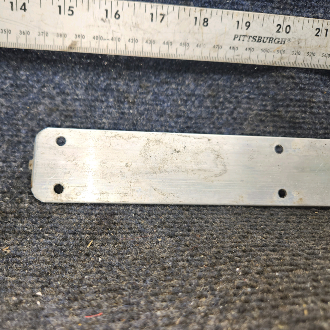 Used aircraft parts for sale, 0410219-2 cessna 150G Inboard Seat Rail Assembly