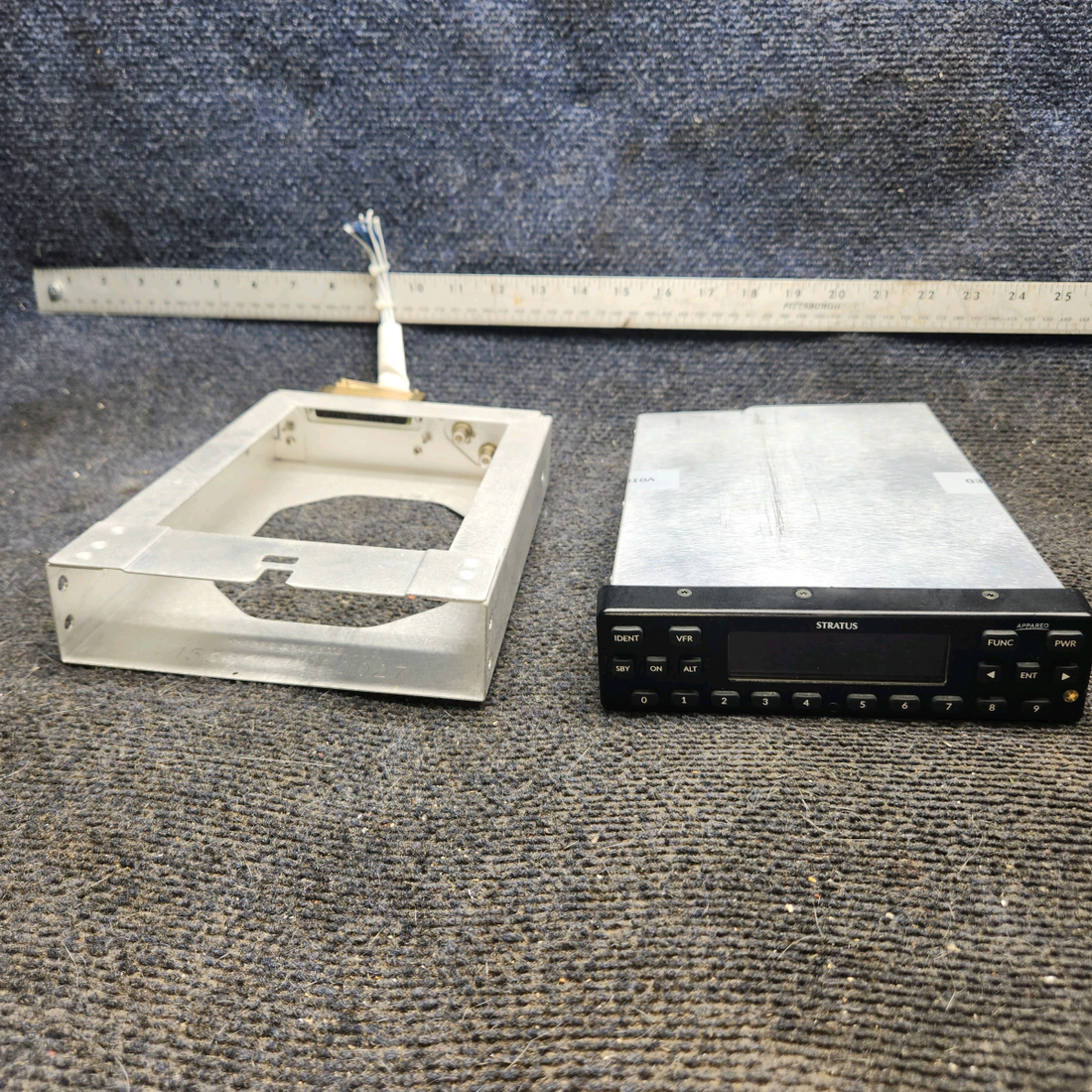 Used aircraft parts for sale, 153510-000017 Appareo Stratus cessna 172N ESG ADS-B Out Transponder