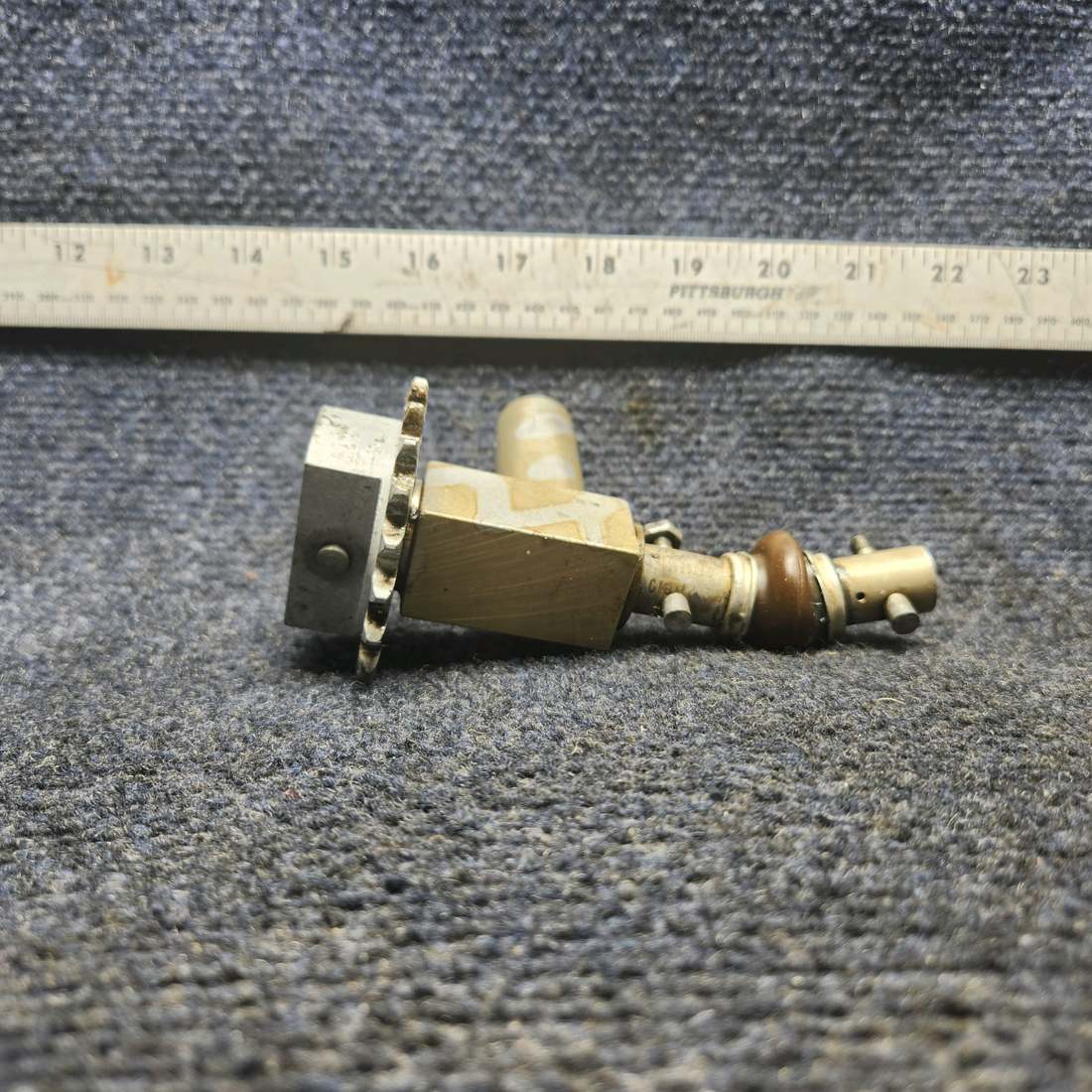 Used aircraft parts for sale, 169-524018-39 Beechcraft A23A Musketeer Custom III CONTROL COLUMN FITTING WITH BUSHING, BEARINGS, SPROCKET