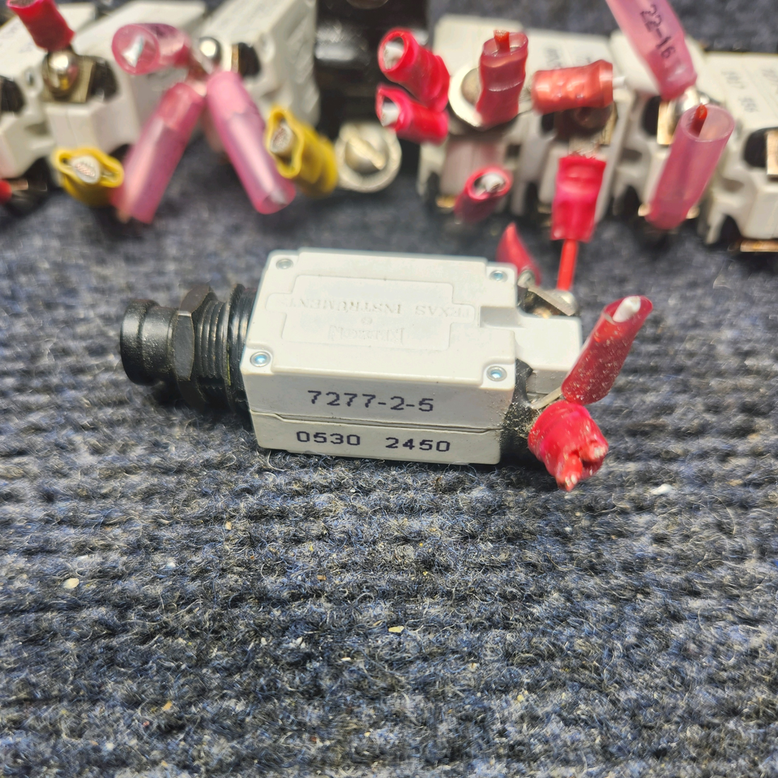 Used aircraft parts for sale, 7277-2-5 Beechcraft F33A KLIXON BREAKERS (1-3A / 6-5A /2-71/2A/2-10A/ 1- 20A) 12 TOTAL