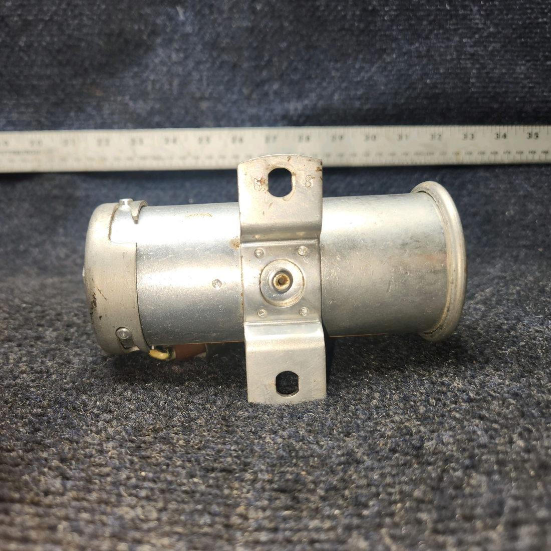 Used aircraft parts for sale, 476-284 Bendix BEECHCRAFT 95-55B Electric Fuel Pump Assy - 24v