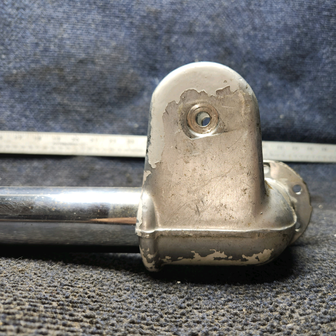 Used aircraft parts for sale, 78738-03 Piper PA-28-140 Stub Axle with Chrome Piston Tube – RH