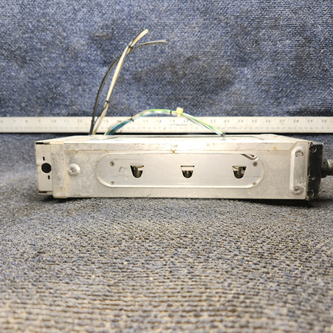 Used aircraft parts for sale, 069-1021-00 King KY-195B Cessna 172F Dual Comm Transceiver