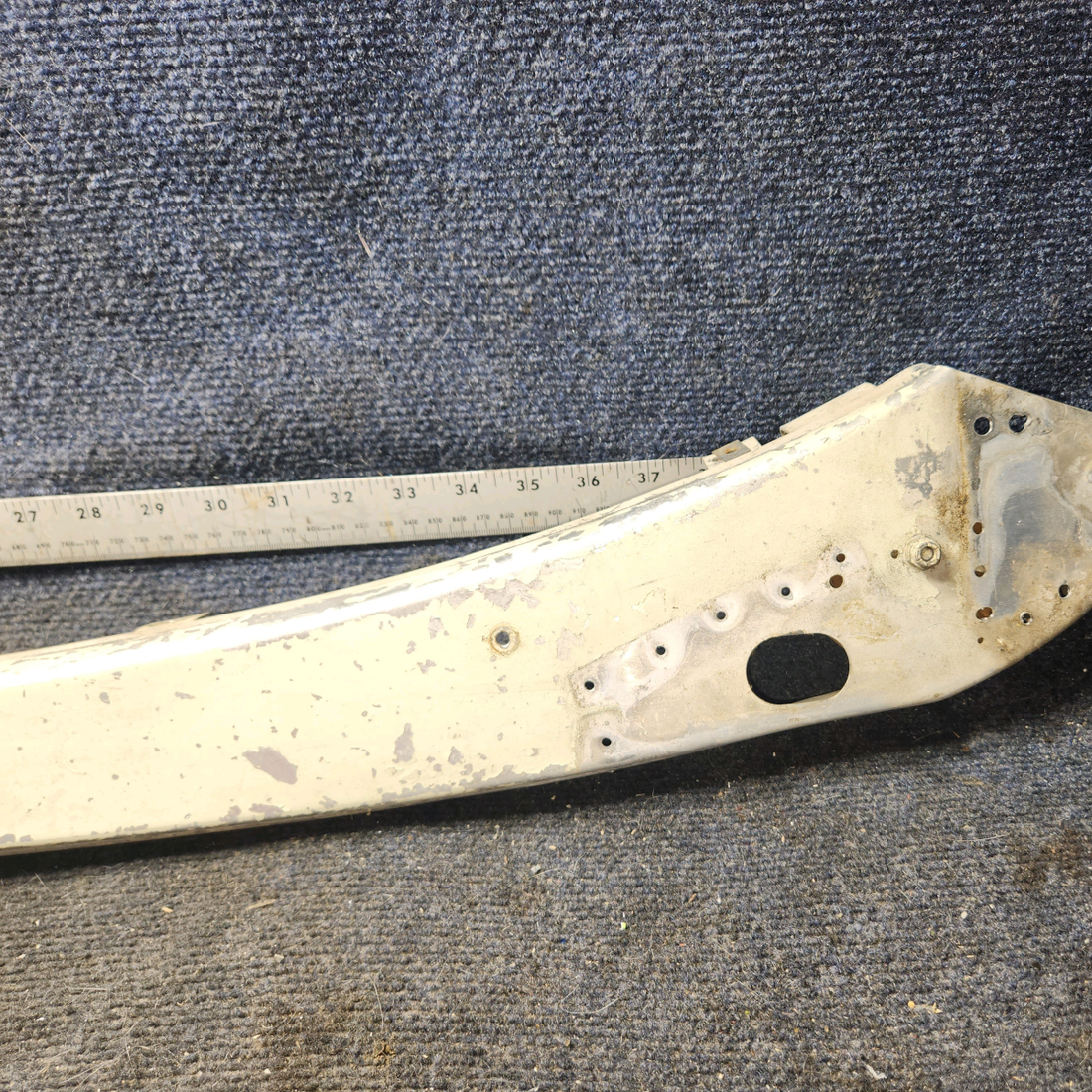 Used aircraft parts for sale, 0512124-36 Cessna 172E AFT Channel - RH